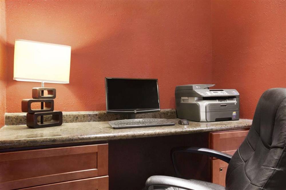 Baymont By Wyndham Sioux Falls Near West 41st Street 4