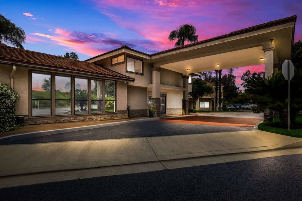 Best Western Diamond Bar Hotel & Suites 2