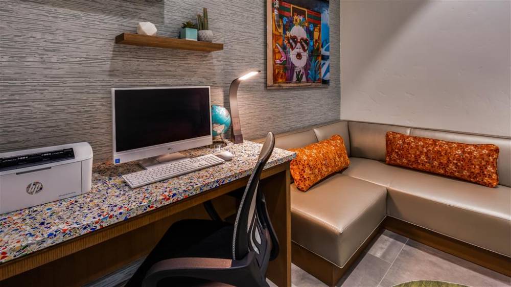 Best Western El Paso Airport Entrada Hotel 6