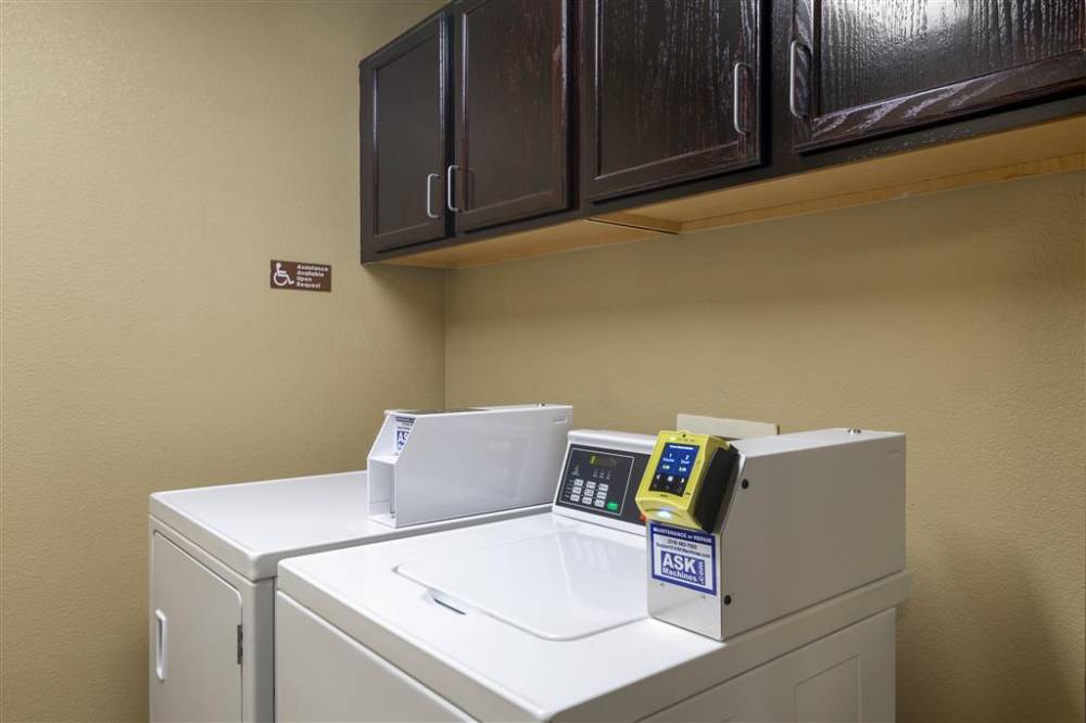 Best Western Governors Inn & Suites 4