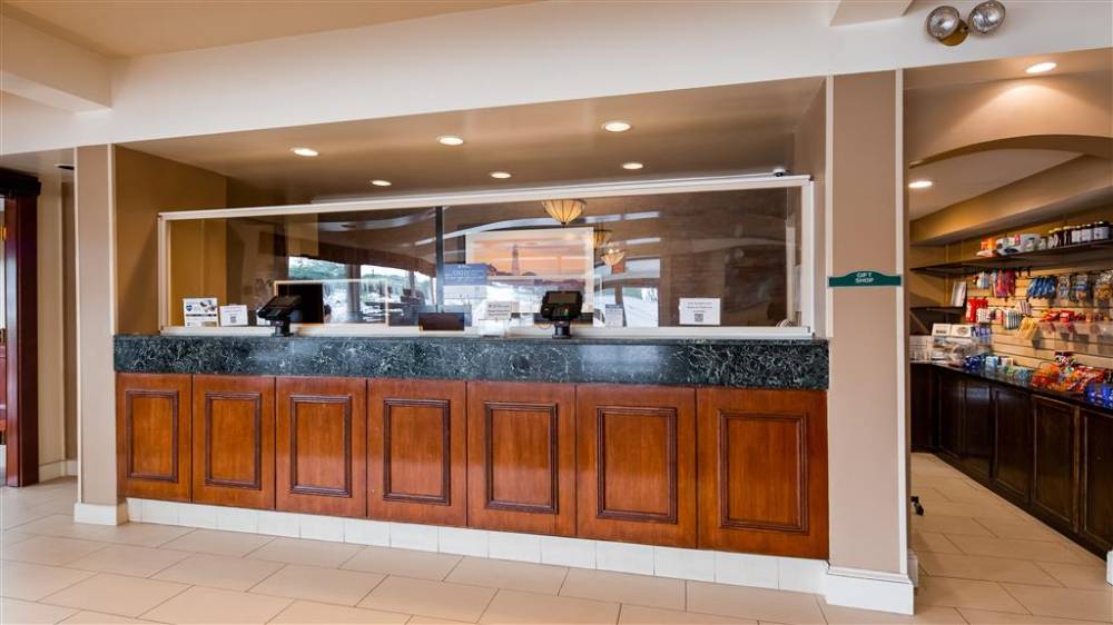 Best Western Merry Manor Inn 5
