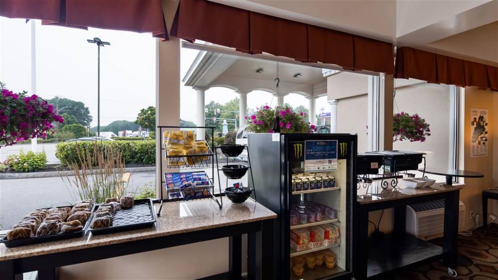 Best Western Merry Manor Inn 9