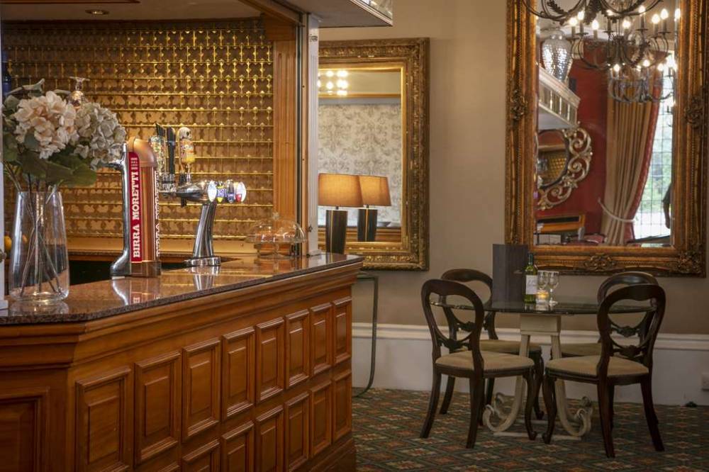 Best Western Plough & Harrow Hotel 6
