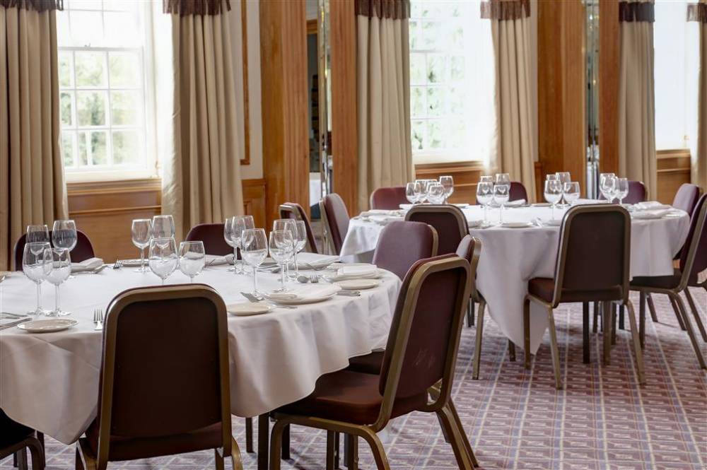 Best Western Plus Birmingham Nec Meriden Manor Hotel 3