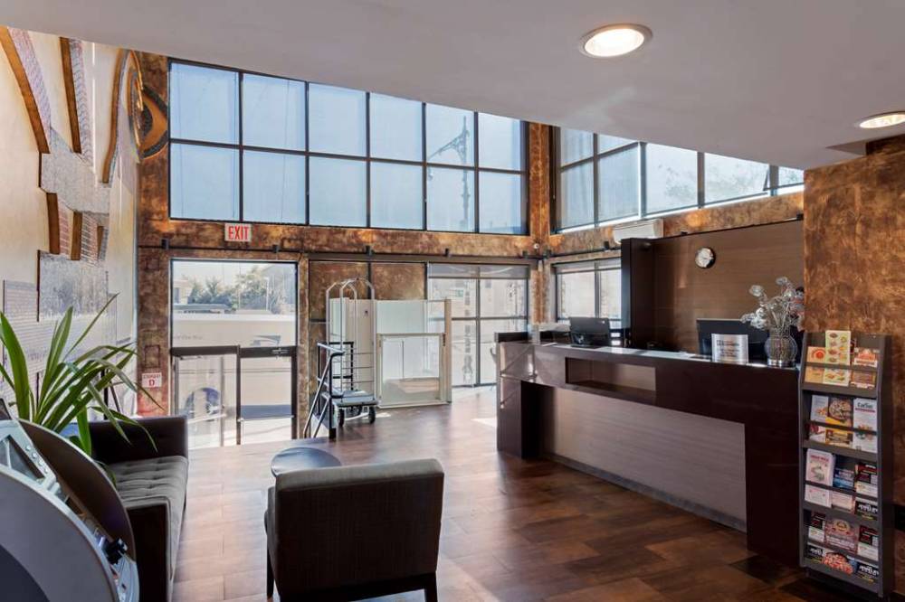 Best Western Plus Brooklyn Bay Hotel 2