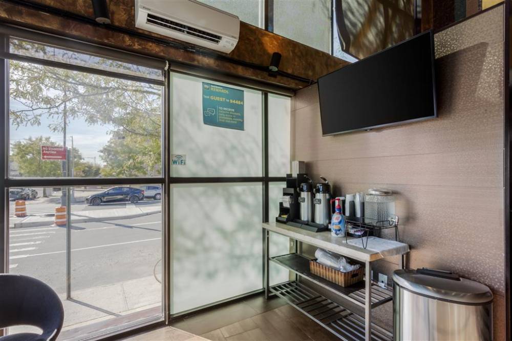 Best Western Plus Brooklyn Bay Hotel 4