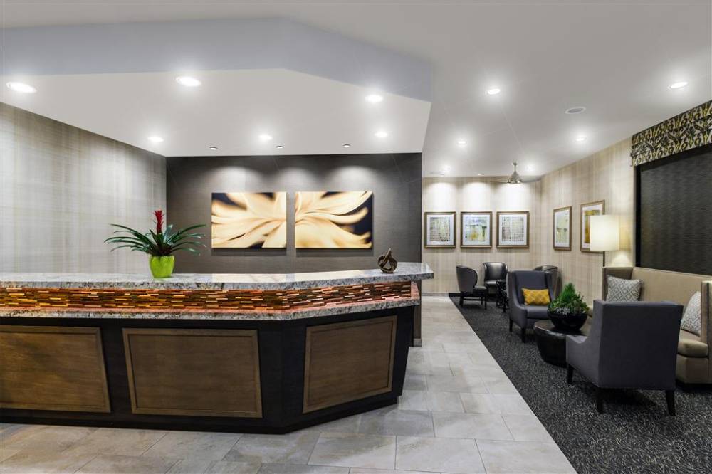 Best Western Plus Carriage Inn 5