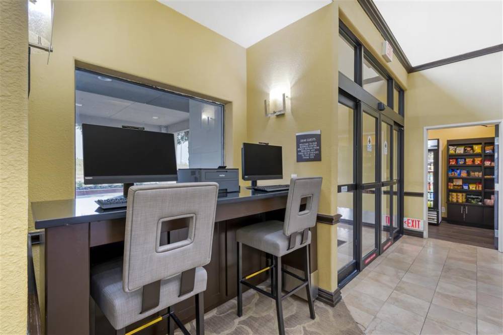 Best Western Plus Dfw Airport Suites 4