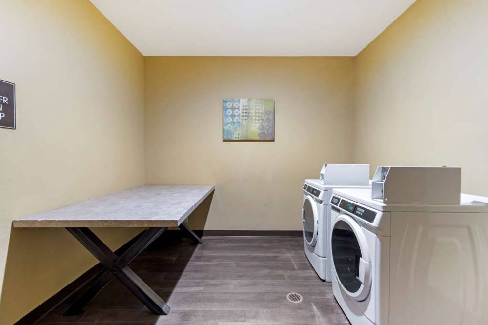 Best Western Plus Dfw Airport Suites 6