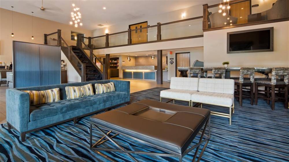 Best Western Plus Flint Airport Inn & Suites 3