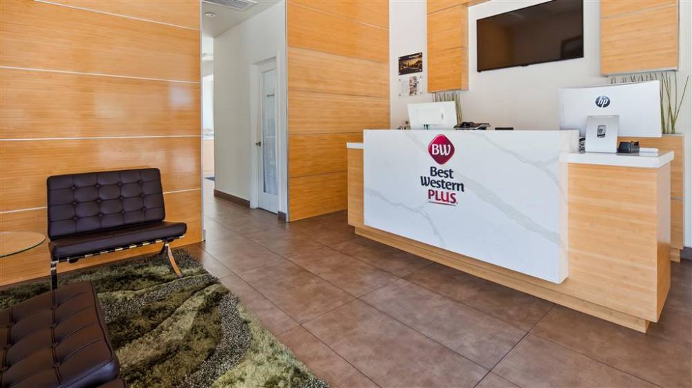 Best Western Plus Glendale 3
