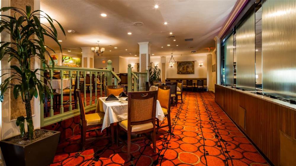 Best Western Plus Grosvenor Airport Hotel 9