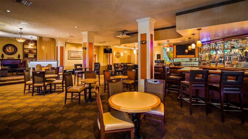 Best Western Plus Grosvenor Airport Hotel 4