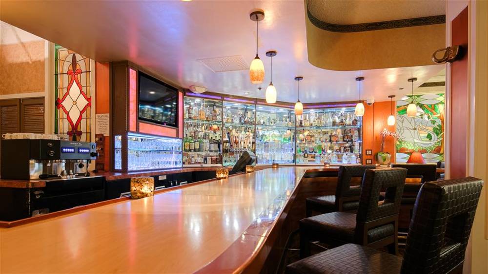 Best Western Plus Grosvenor Airport Hotel 5