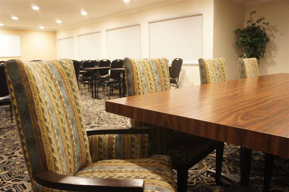 Best Western Plus Inn Of Hayward 3