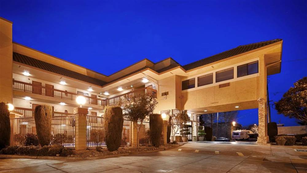 Best Western Plus Inn Of Hayward 2