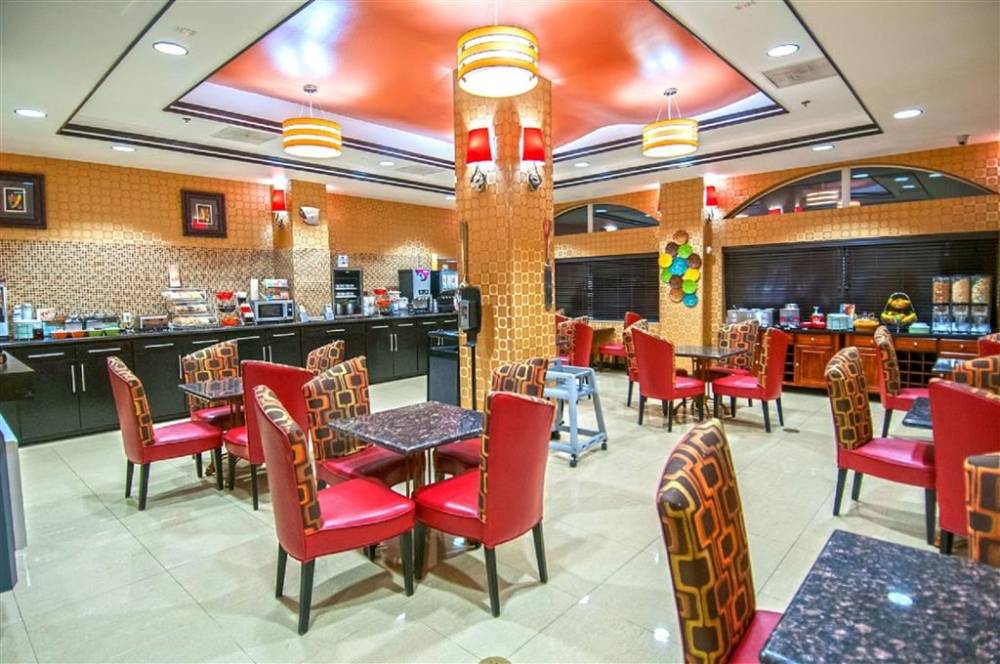 Best Western Plus Jfk Inn & Suites 8