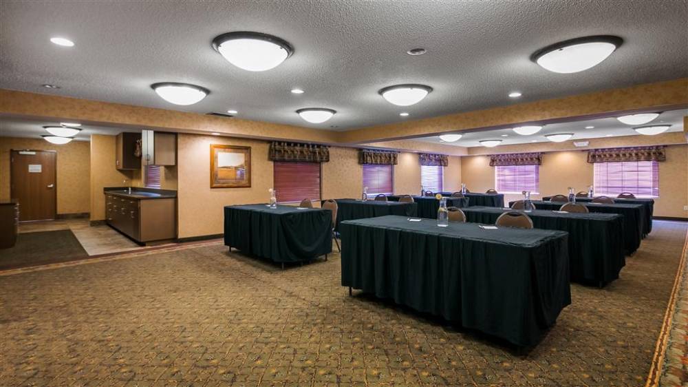 Best Western Plus Kelly Inn & Suites 5