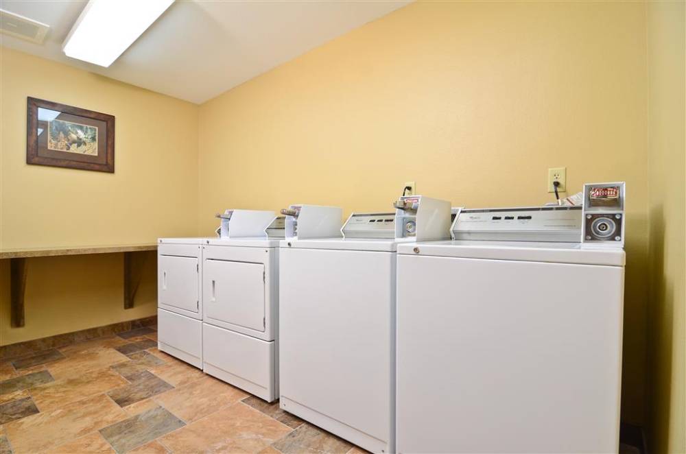 Best Western Plus Kelly Inn & Suites 5
