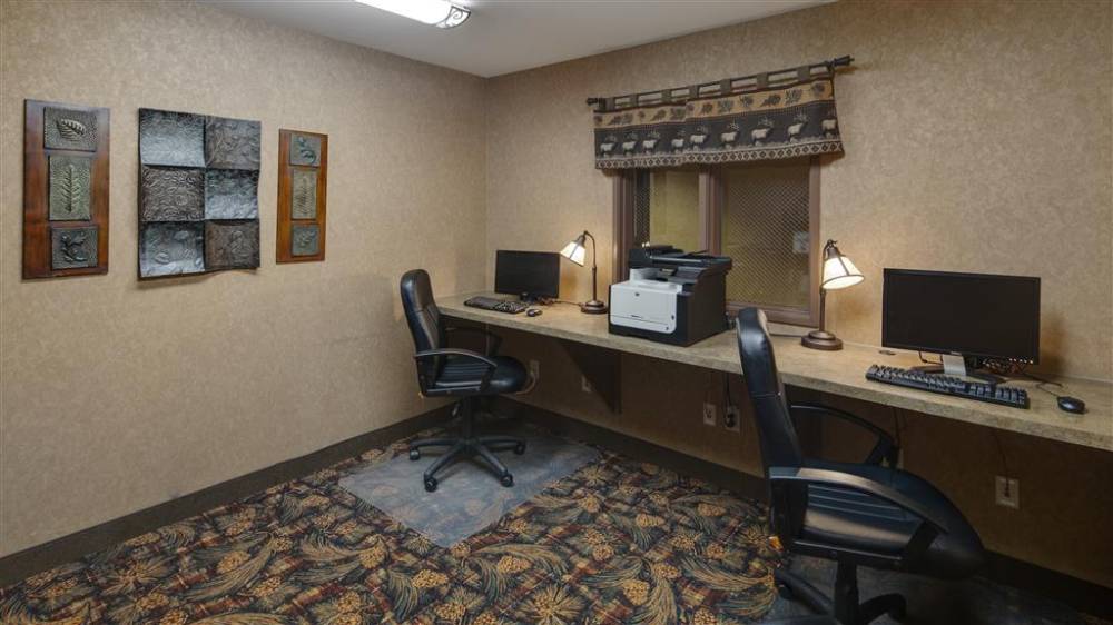 Best Western Plus Kelly Inn & Suites 4