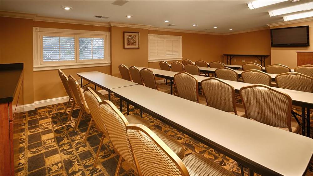 Best Western Plus Kingsland 2