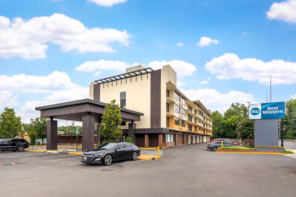 Best Western Plus Laurel 2