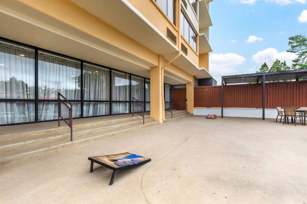 Best Western Plus Laurel 7