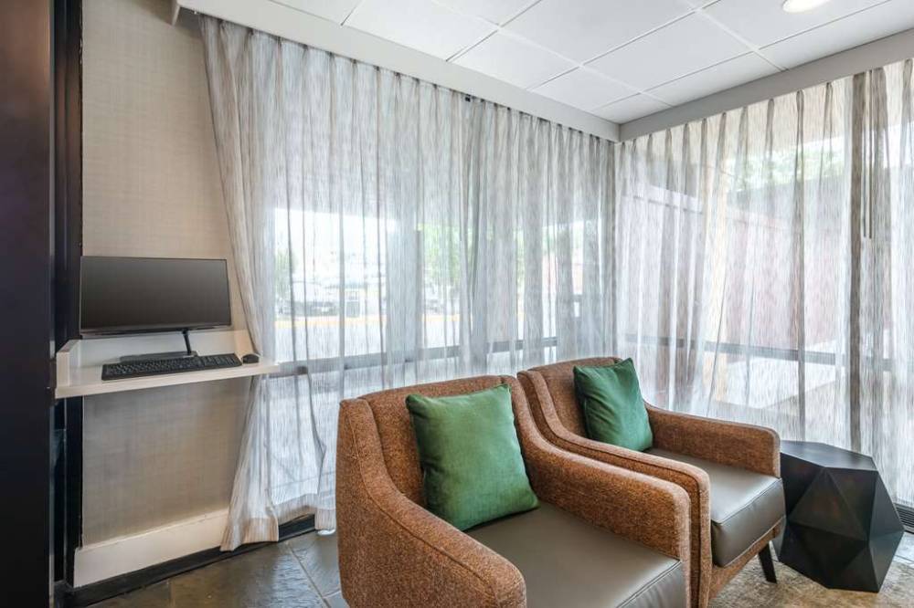 Best Western Plus Laurel 6