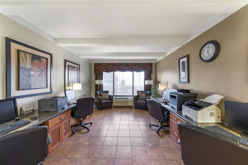 Best Western Plus Madison-huntsville Hotel 4