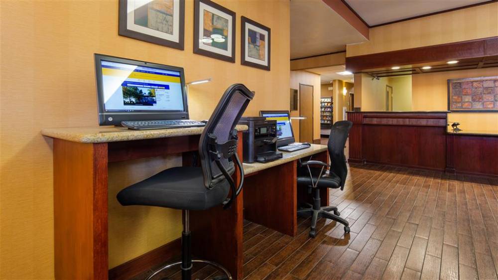 Best Western Plus Meridian 3