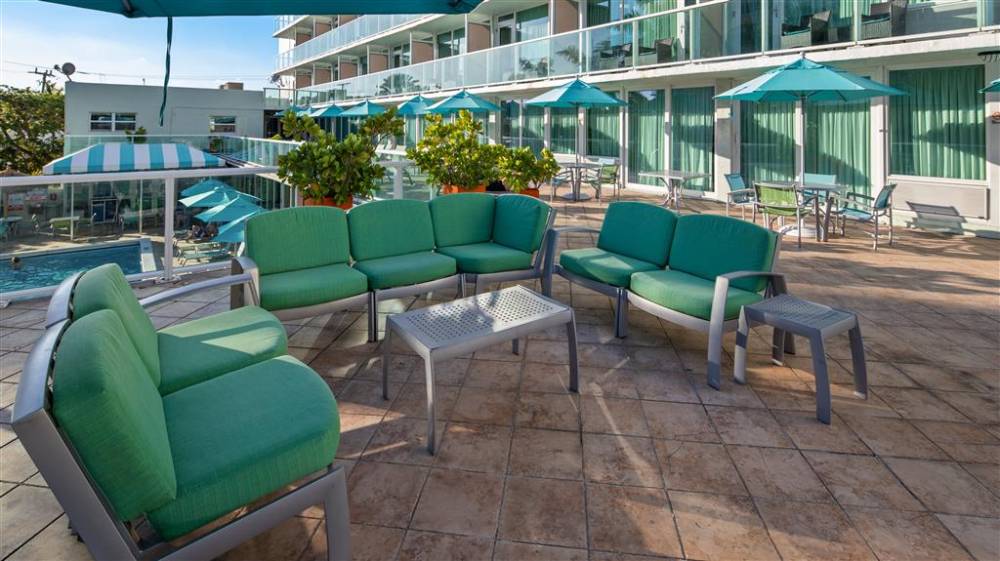 Best Western Plus Oceanside Inn 8