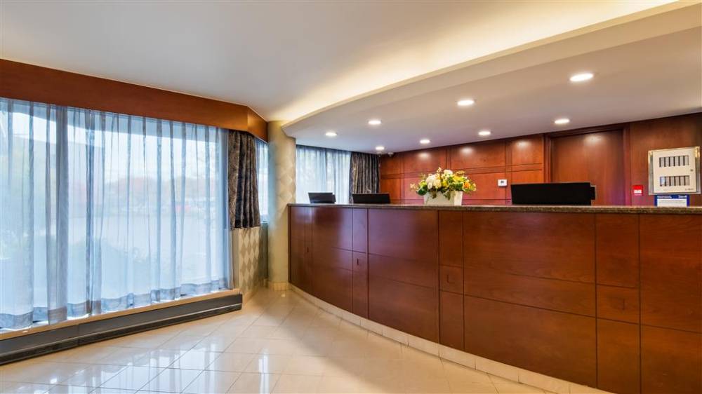 Best Western Plus Ottawa City Centre 4