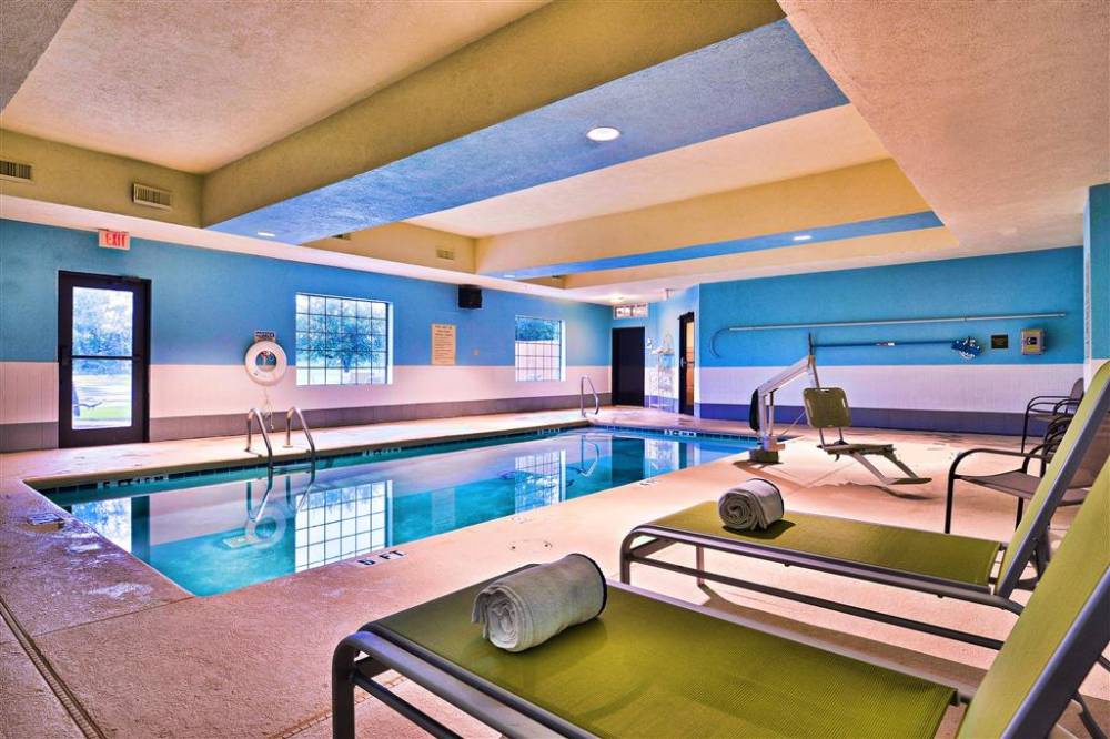 Best Western Plus Savannah Airport Inn & Suites 4