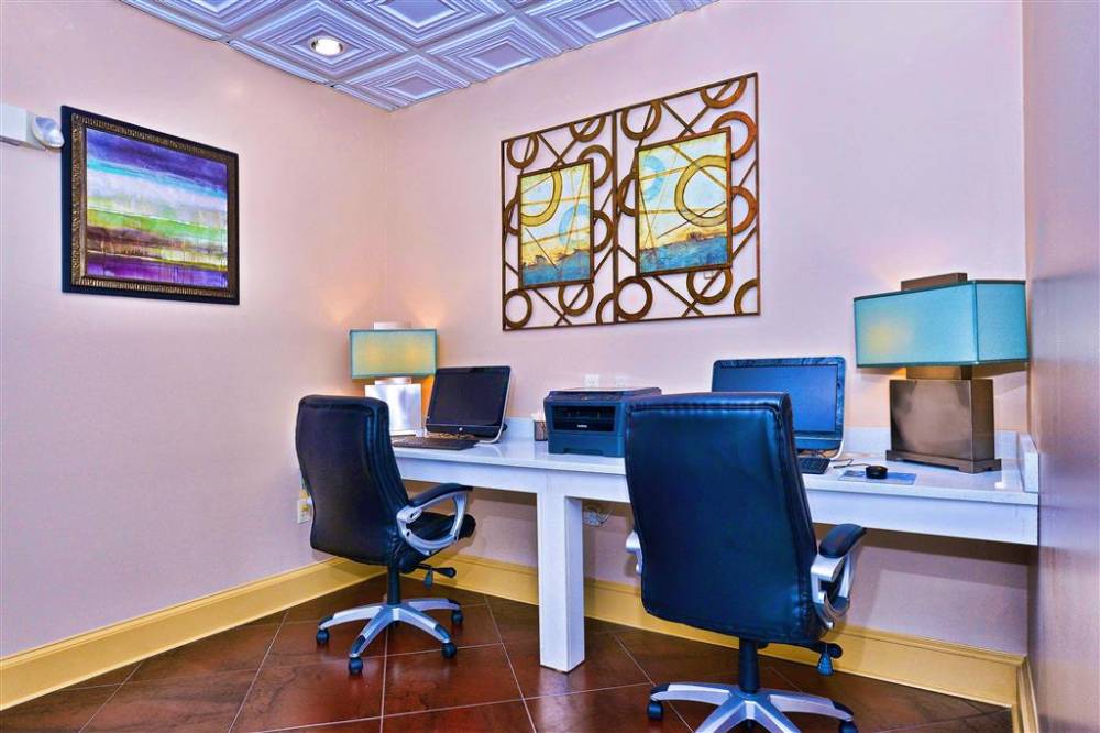 Best Western Plus Savannah Airport Inn & Suites 6