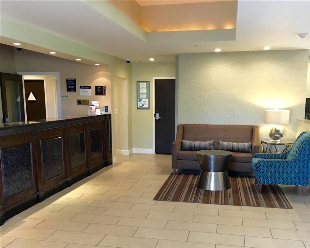 Best Western Plus South Coast Inn 8