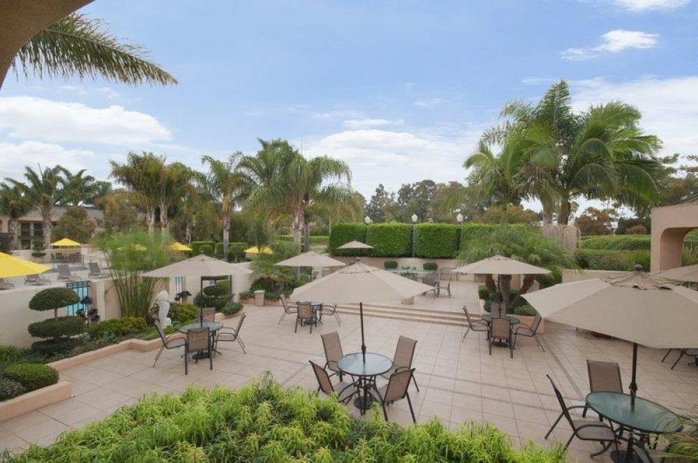 Best Western Plus South Coast Inn 2