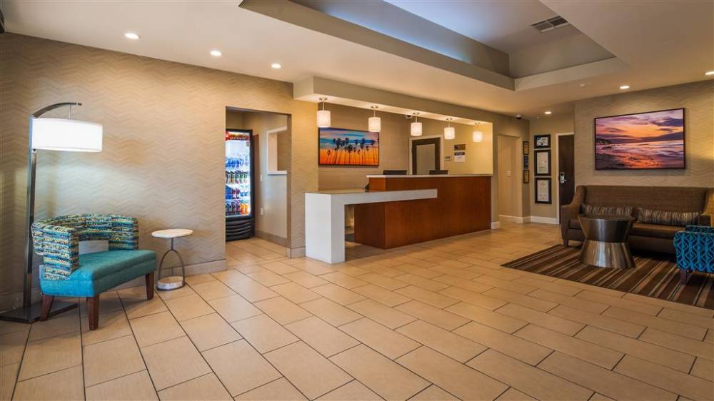 Best Western Plus South Coast Inn 7