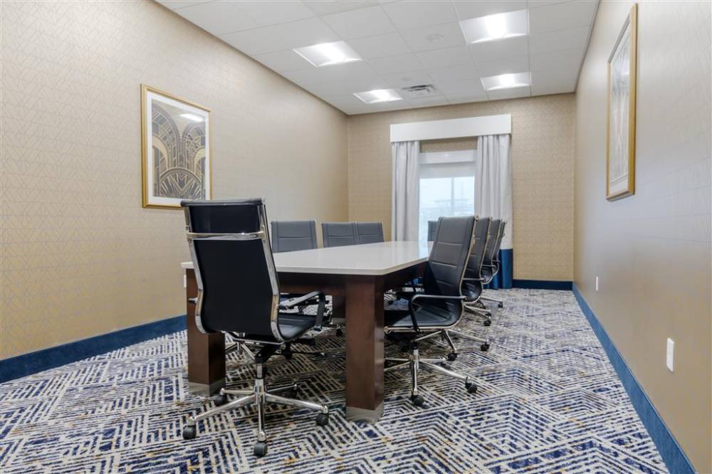 Best Western Plus St. Louis Airport Hotel 3