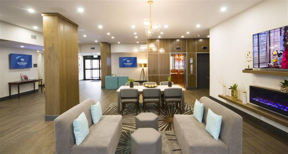 Best Western Plus Suites Downtown 2