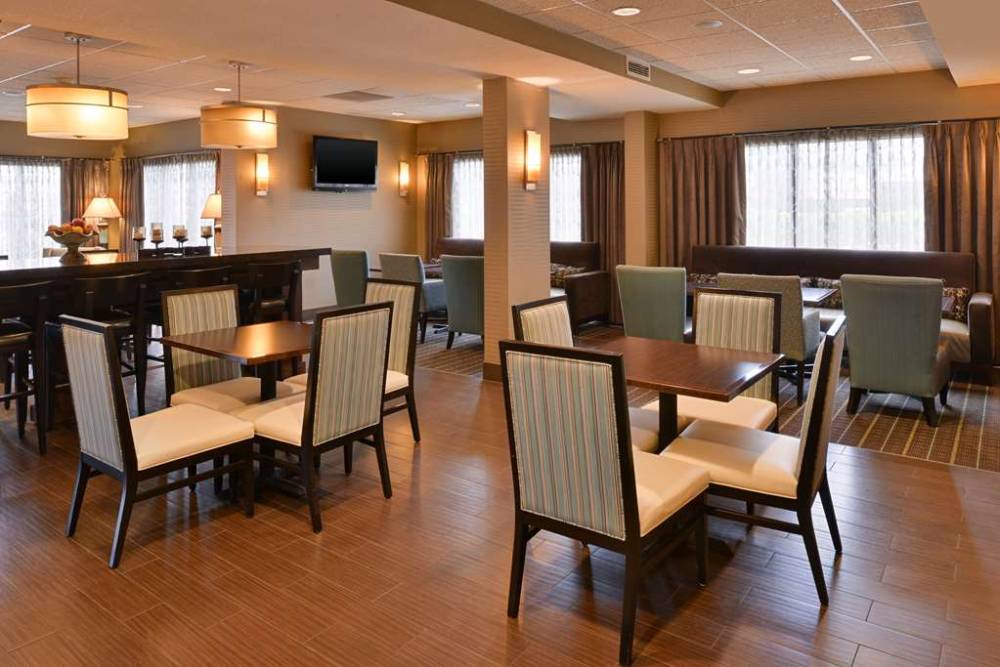 Best Western Plus Wichita West Airport Inn 7
