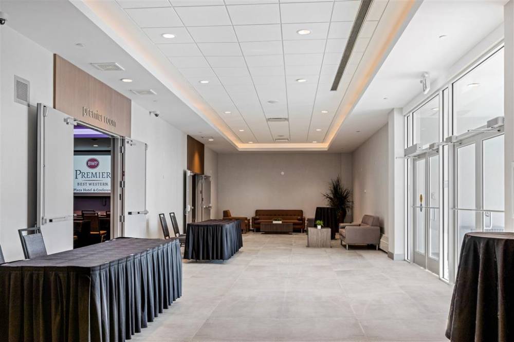 Best Western Premier Calgary Plaza Hotel & Conference Centre 6