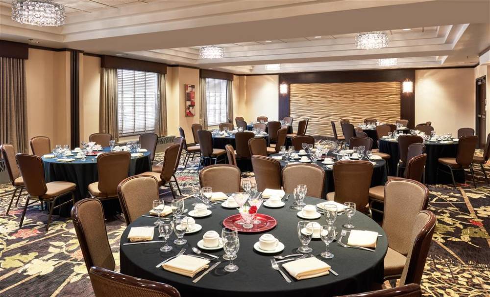 Best Western Premier Denham Inn & Suites 8