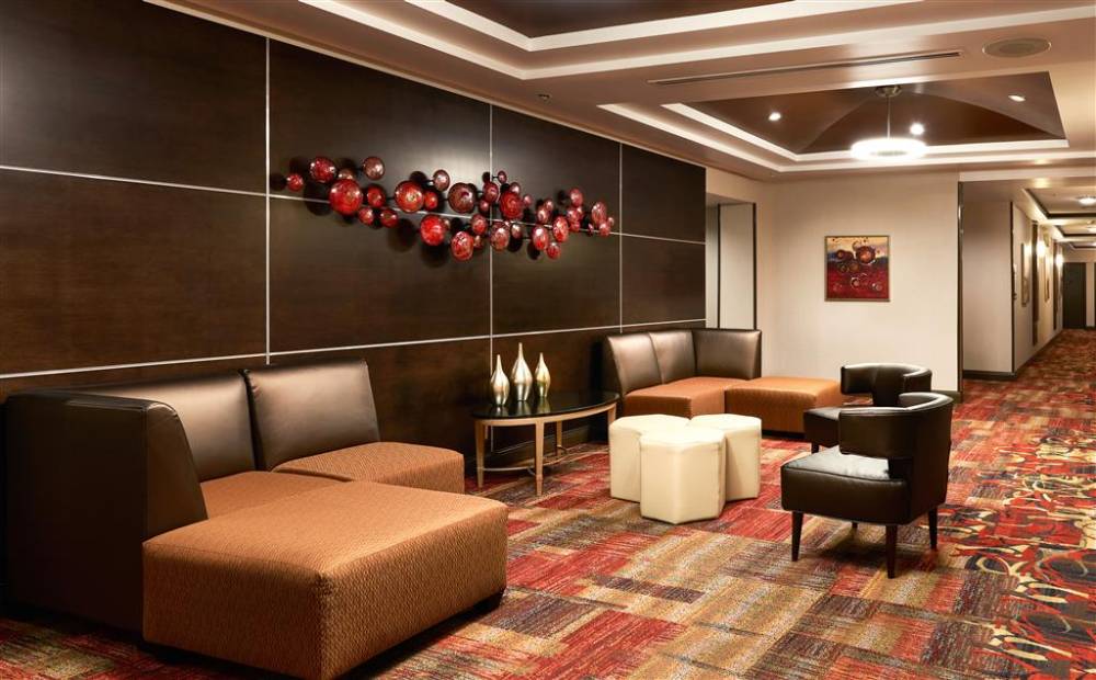 Best Western Premier Denham Inn & Suites 7
