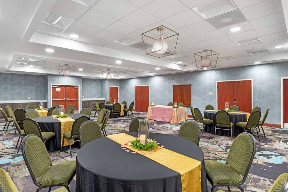 Best Western Premier Richmond City Gateway 2
