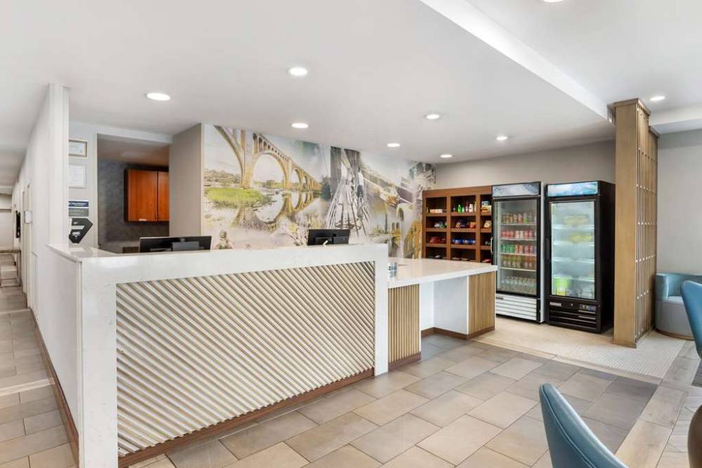 Best Western Premier Richmond City Gateway 4