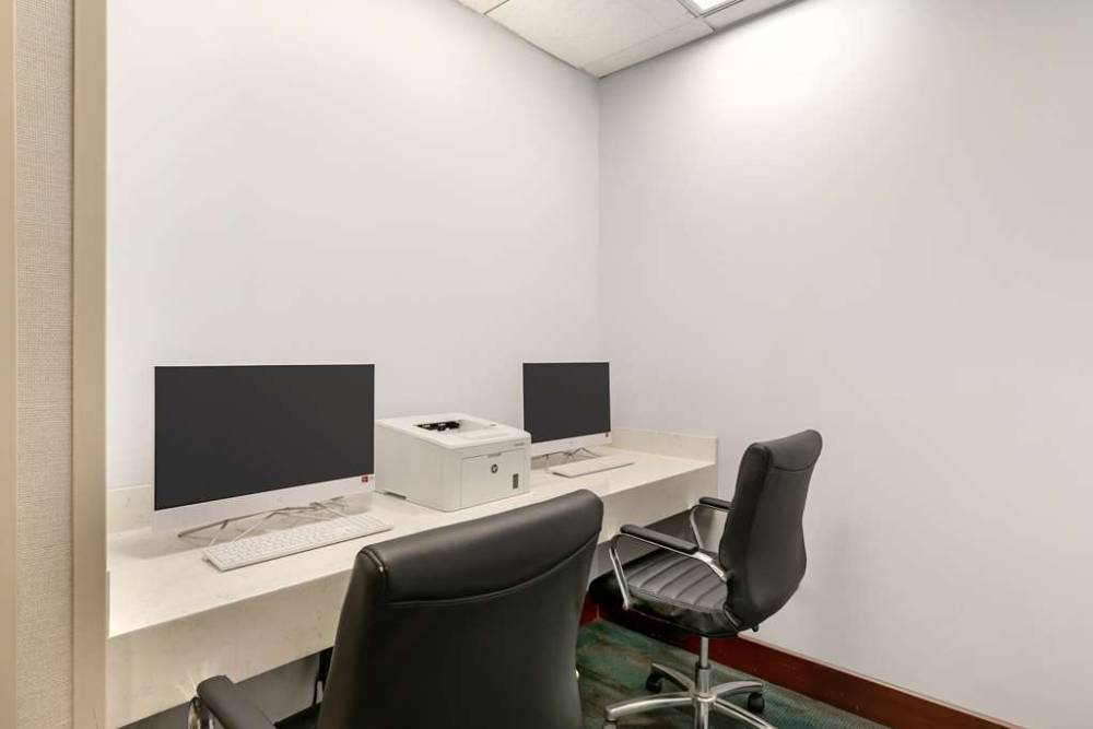 Best Western Premier Richmond City Gateway 8