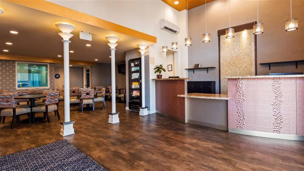 Best Western Sandman Hotel 5