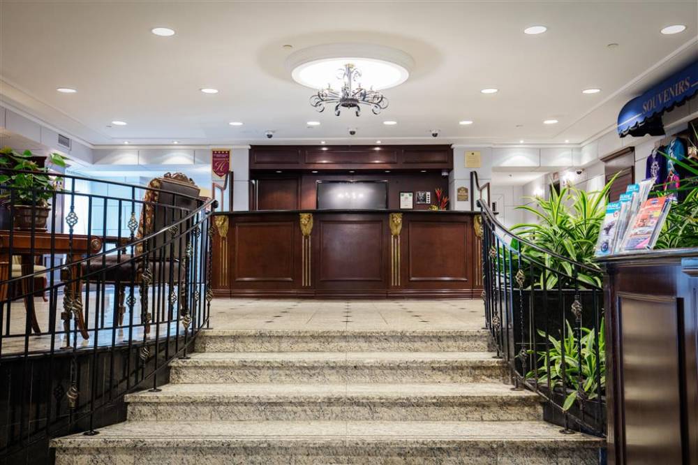 Best Western Ville-marie Montreal Hotel & Suites 4