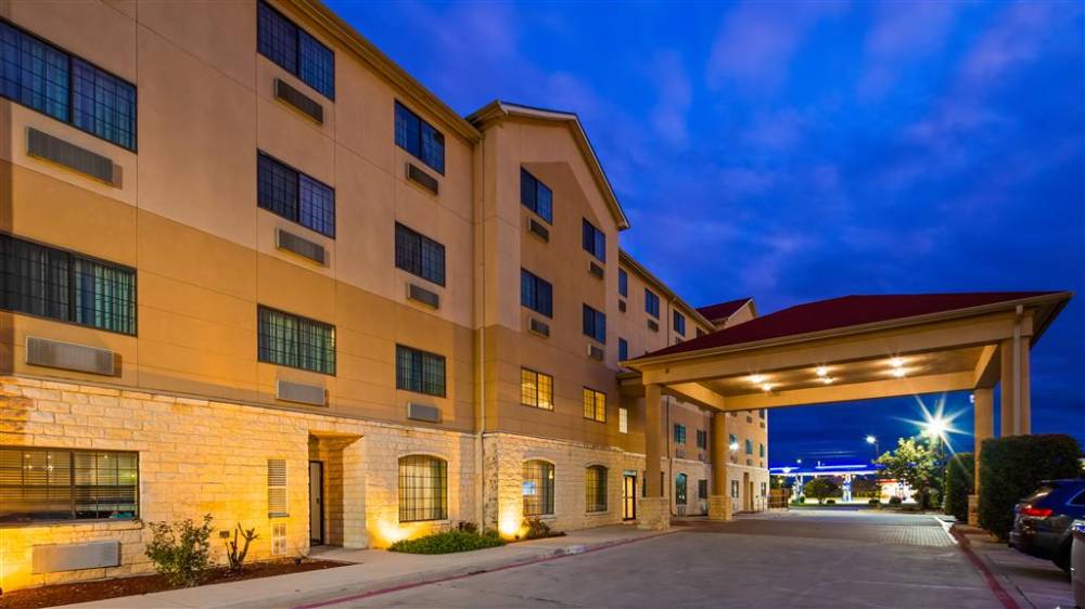 Best Western Windsor Pointe Hotel & Suites-at&t Center 2