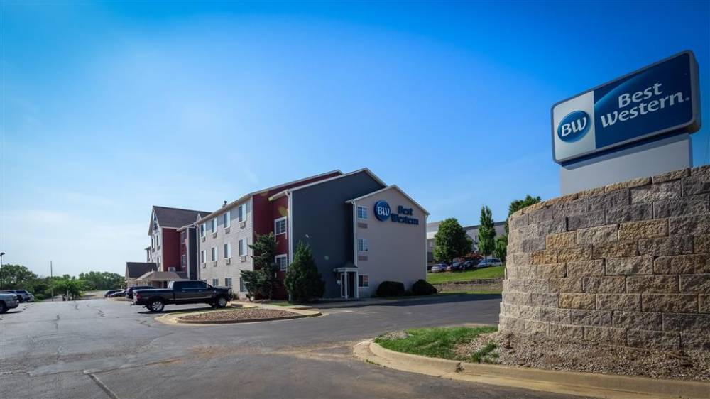 Best Western Worlds Of Fun Inn & Suites 3